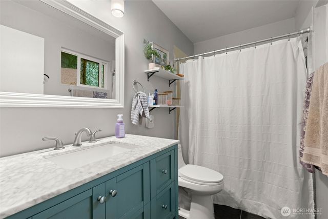 241 NE Watson Ct Court, Bremerton, WA 98311