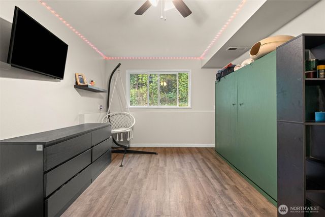 241 NE Watson Ct Court, Bremerton, WA 98311