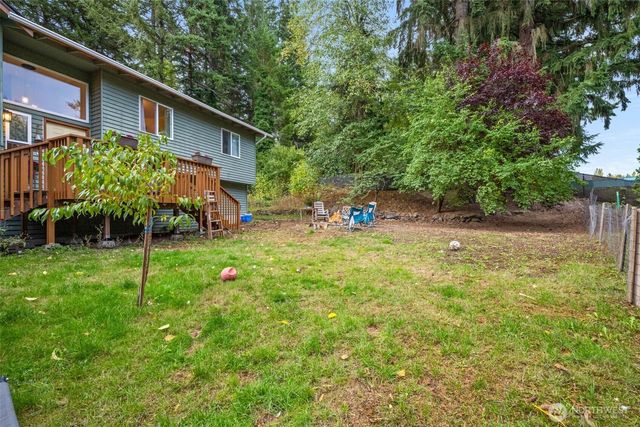 241 NE Watson Ct Court, Bremerton, WA 98311