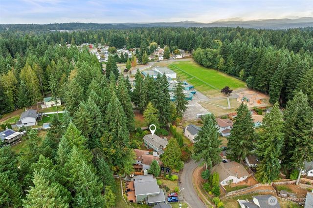 241 NE Watson Ct Court, Bremerton, WA 98311