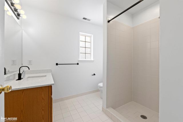 14378 Moravian Manor Circle, Sterling Heights, MI 48312