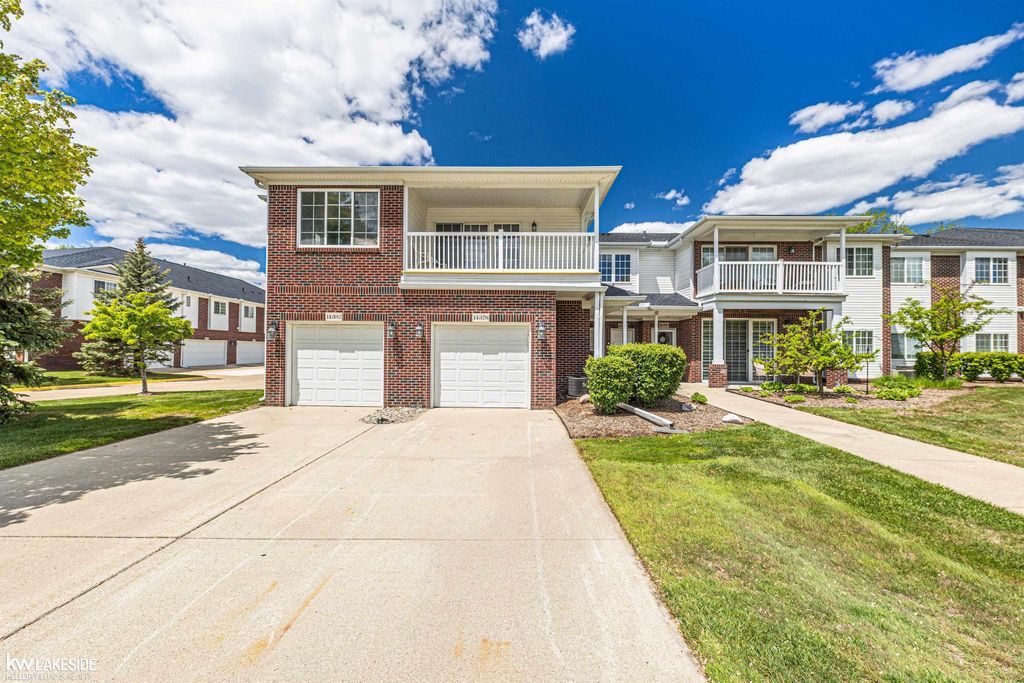 14378 Moravian Manor Circle, Sterling Heights, MI 48312