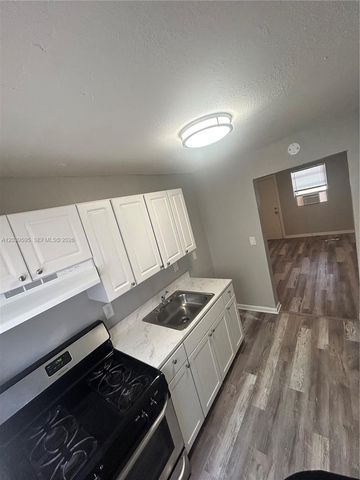 161 NW 15th St 3, Miami, FL 33136