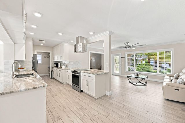 2511 NE 20th Avenue, Lighthouse Point, FL 33064