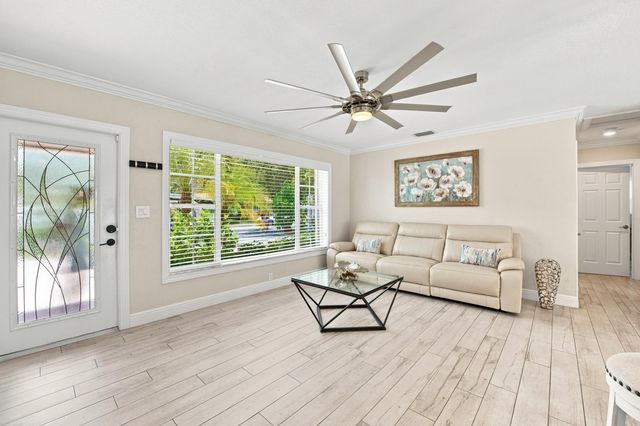2511 NE 20th Avenue, Lighthouse Point, FL 33064