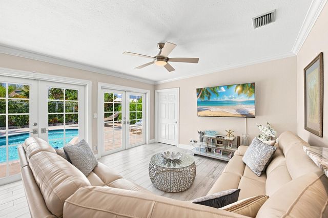 2511 NE 20th Avenue, Lighthouse Point, FL 33064