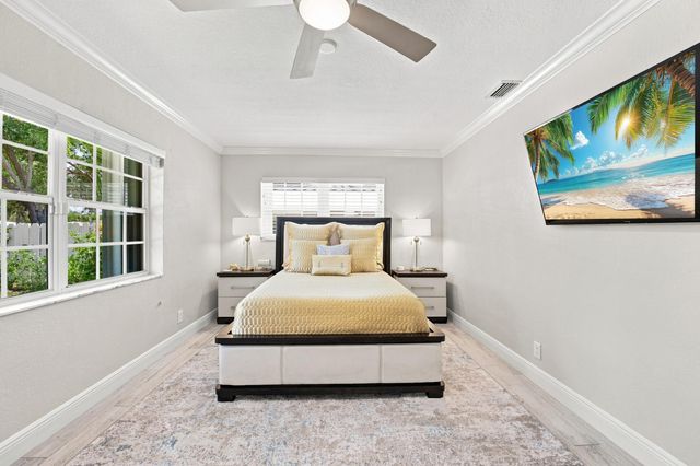 2511 NE 20th Avenue, Lighthouse Point, FL 33064