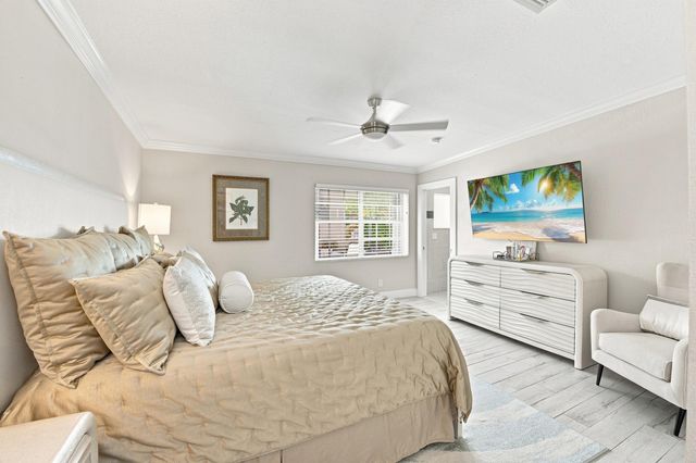 2511 NE 20th Avenue, Lighthouse Point, FL 33064