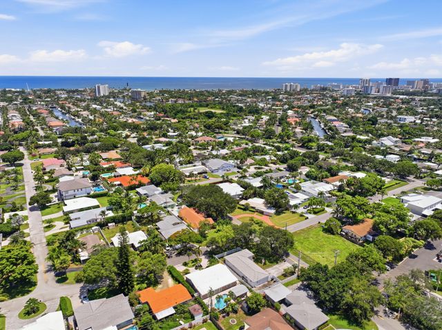 2511 NE 20th Avenue, Lighthouse Point, FL 33064