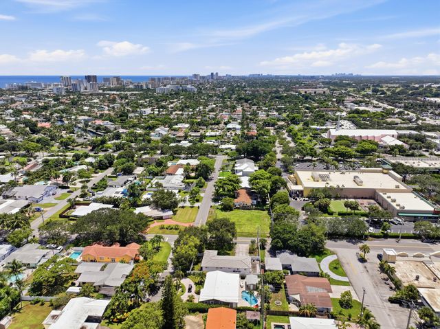2511 NE 20th Avenue, Lighthouse Point, FL 33064