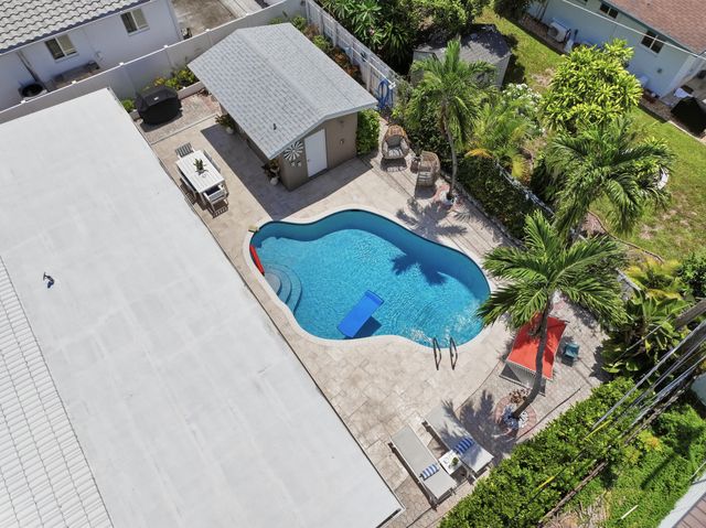 2511 NE 20th Avenue, Lighthouse Point, FL 33064