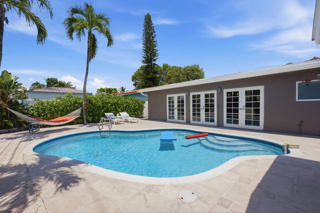 2511 NE 20th Avenue, Lighthouse Point, FL 33064