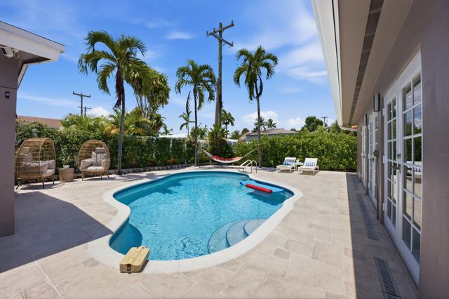 2511 NE 20th Avenue, Lighthouse Point, FL 33064