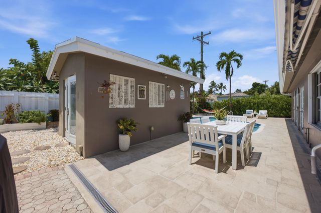 2511 NE 20th Avenue, Lighthouse Point, FL 33064