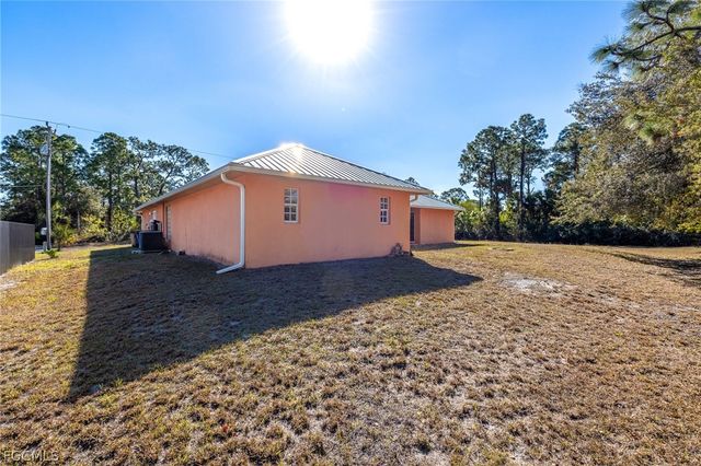 216 Aurora AVE S, Lehigh Acres, FL 33974