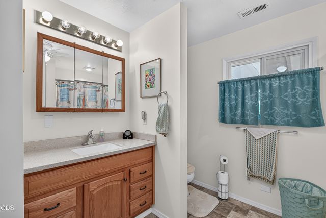 5164 Glen Echo Way, Central Point, OR 97502