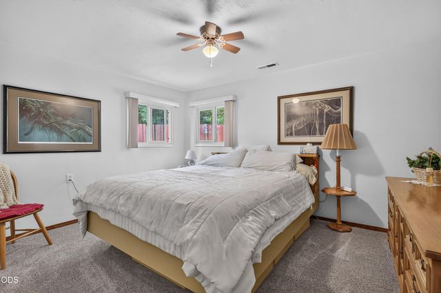 5164 Glen Echo Way, Central Point, OR 97502