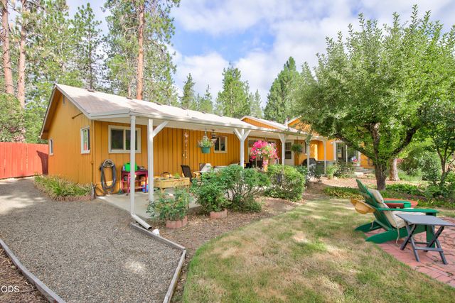 5164 Glen Echo Way, Central Point, OR 97502