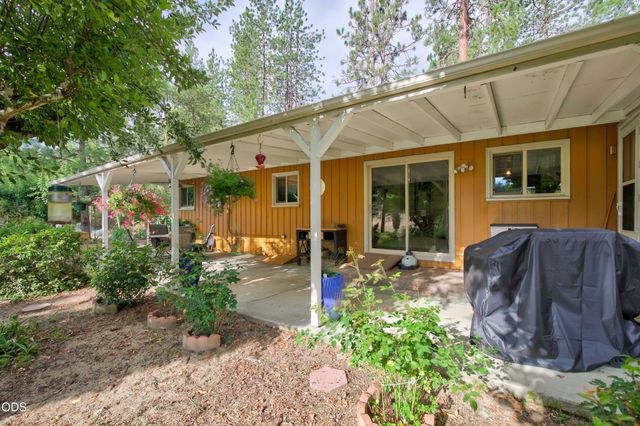 5164 Glen Echo Way, Central Point, OR 97502