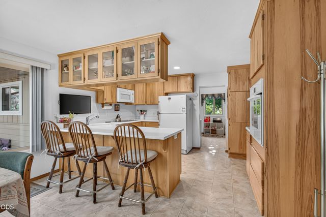 5164 Glen Echo Way, Central Point, OR 97502
