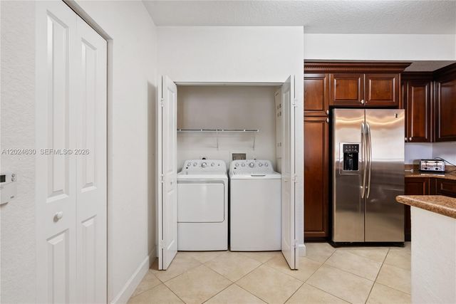 2 Renaissance Way 305, Boynton Beach, FL 33426