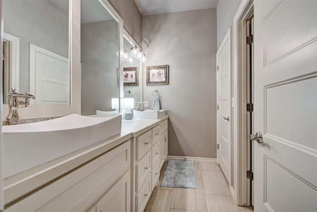 2948 Allie Drive, Edmond, OK 73012
