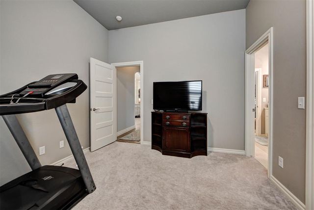 2948 Allie Drive, Edmond, OK 73012