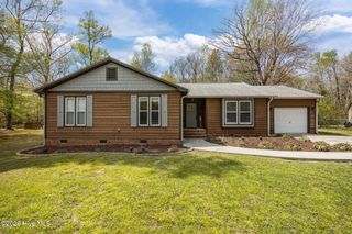 110 Roland Court, Burgaw, NC 28425
