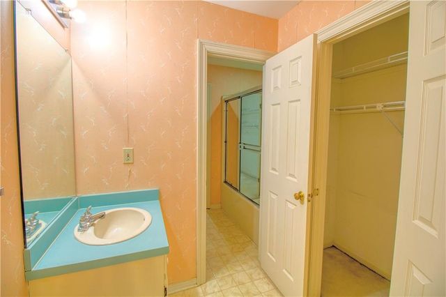 3933 Pembrocke Avenue, Mobile, AL 36608