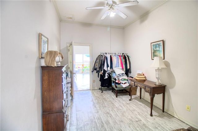 3933 Pembrocke Avenue, Mobile, AL 36608