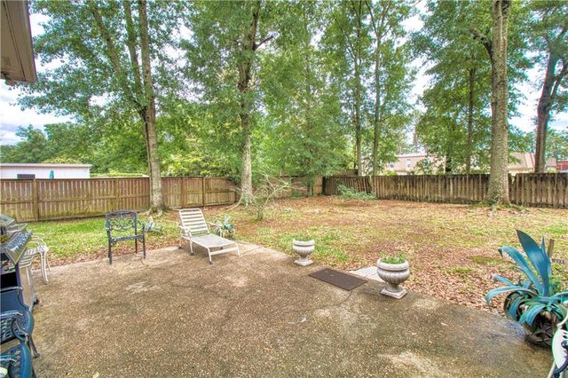 3933 Pembrocke Avenue, Mobile, AL 36608