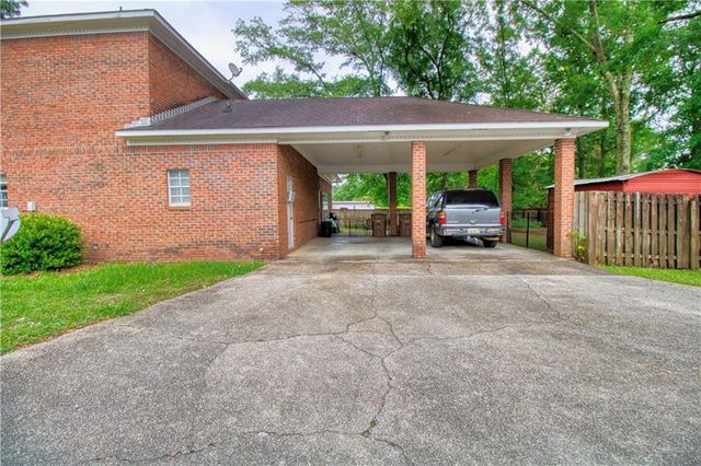 3933 Pembrocke Avenue, Mobile, AL 36608