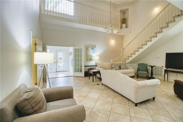 3933 Pembrocke Avenue, Mobile, AL 36608