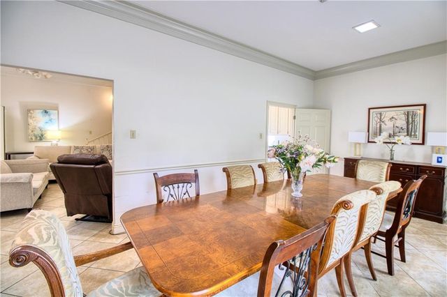 3933 Pembrocke Avenue, Mobile, AL 36608