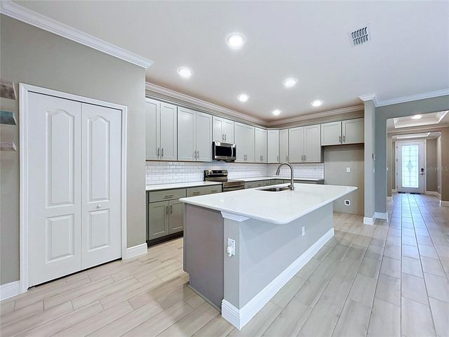 11813 JUNE BRIAR LOOP, San Antonio, FL 33576