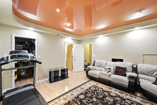 1270 Georgetown Way, Vernon Hills, IL 60061
