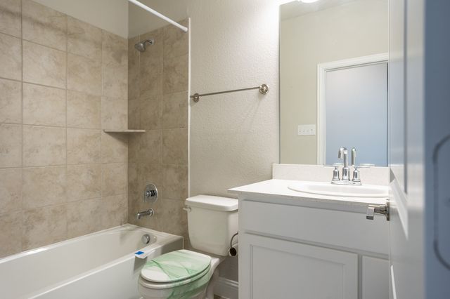 225 Glenwood Drive, Oak Point, TX 75068