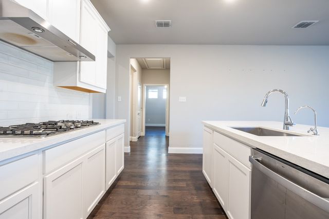 225 Glenwood Drive, Oak Point, TX 75068