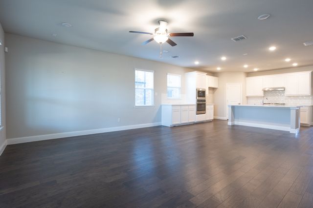 225 Glenwood Drive, Oak Point, TX 75068