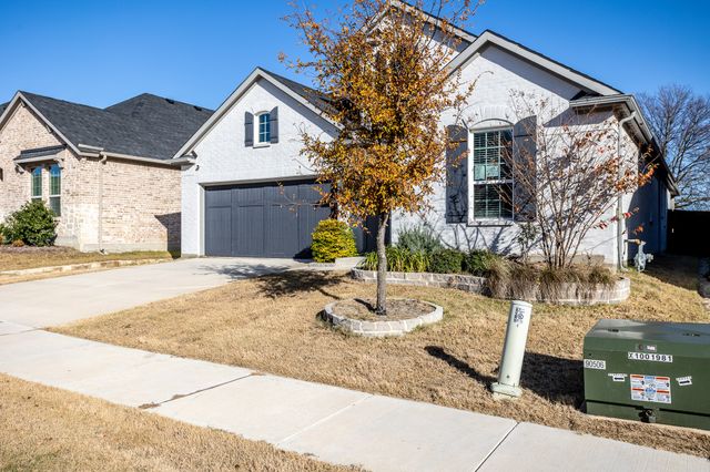 225 Glenwood Drive, Oak Point, TX 75068