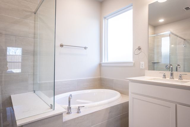 225 Glenwood Drive, Oak Point, TX 75068