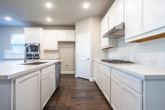 225 Glenwood Drive, Oak Point, TX 75068