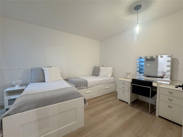 101 Crandon Blvd 170, Key Biscayne, FL 33149