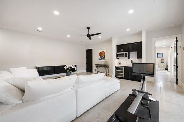 4001 Tejon CIR, Austin, TX 78734