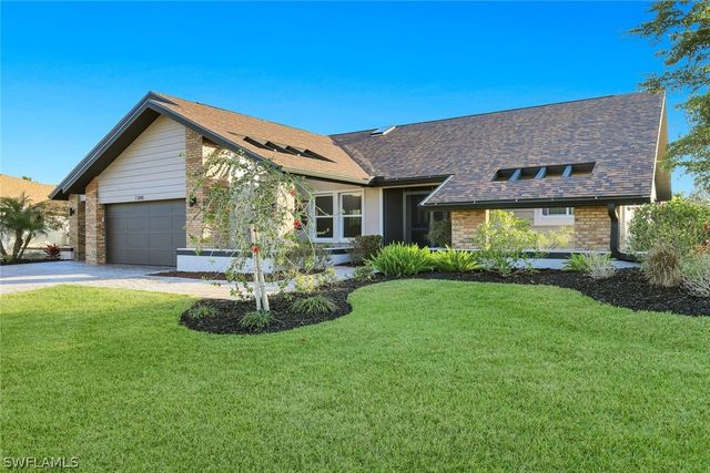 11841 Princess Grace CT, Cape Coral, FL 33991