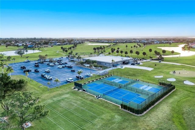 11841 Princess Grace CT, Cape Coral, FL 33991