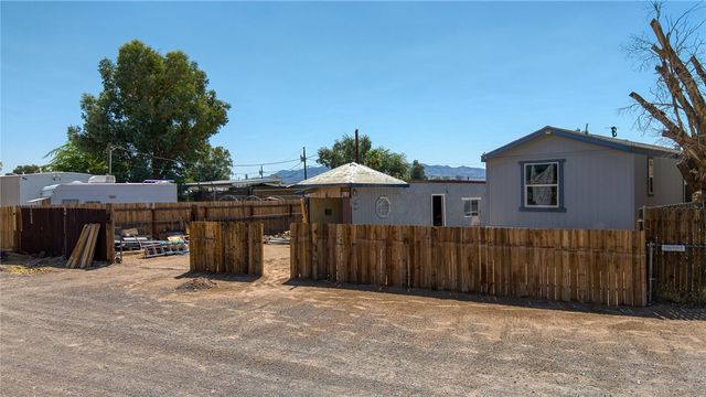 10025 S Driftwood Circle, Mohave Valley, AZ 86440
