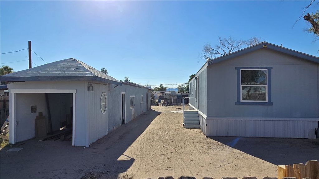 10025 S Driftwood Circle, Mohave Valley, AZ 86440