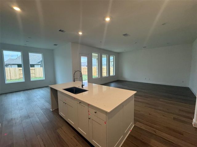 4806 Blue Pearl Lane, League City, TX 77573