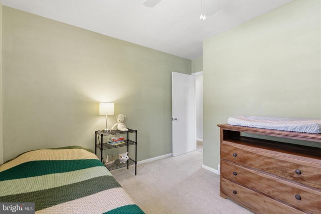 12 S CONESTOGA VIEW DR, Akron, PA 17501